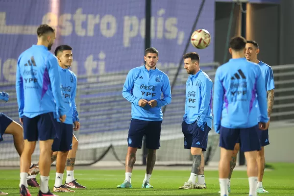 LA GACETA en Qatar: un domingo extraño y lleno de ansiedad, mientras la Selección afila sus armas para la batalla