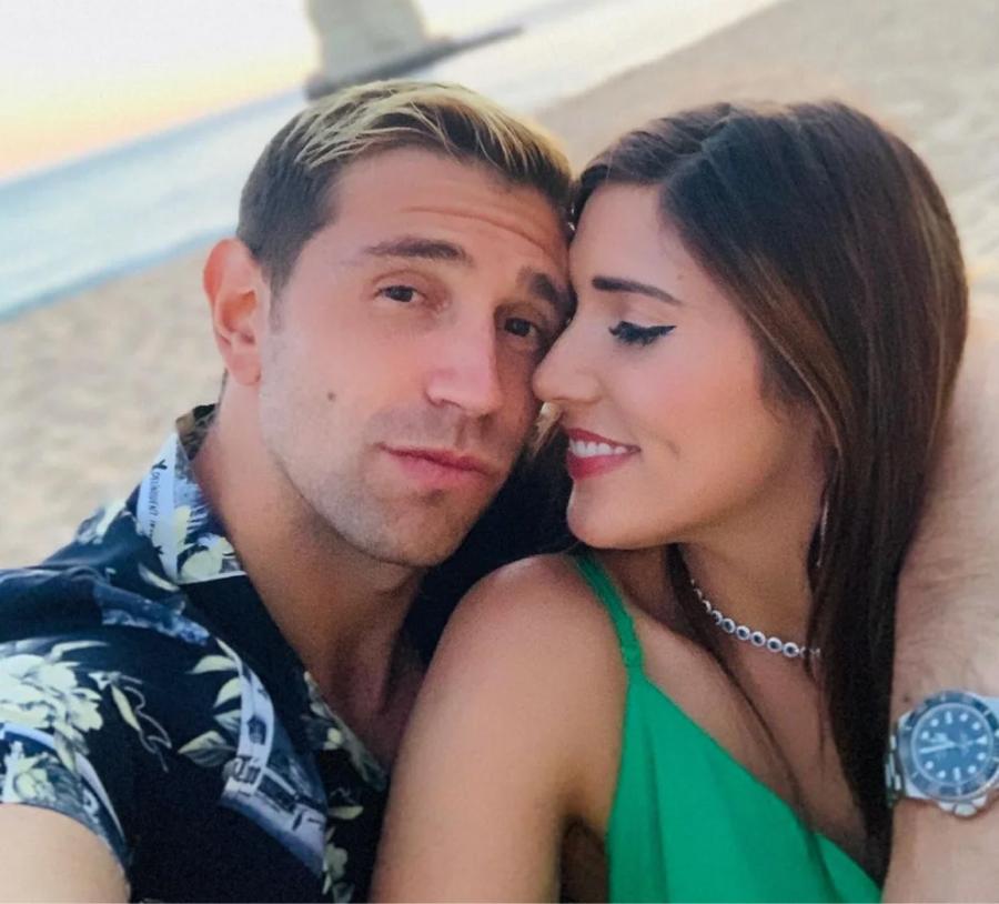 El lado tierno del arquero de la Selección: la historia de amor del Dibu Martínez y su esposa Mandinha