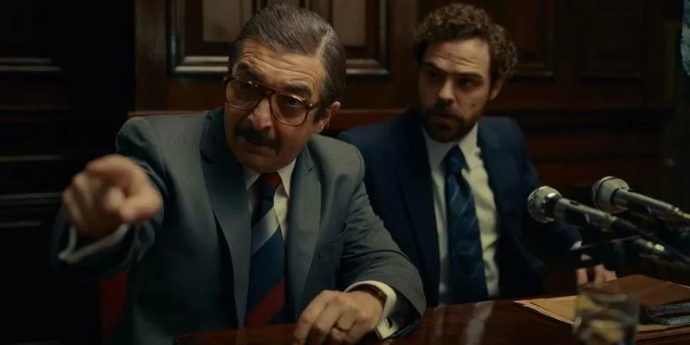 PROTAGONISTAS. Ricardo Darín y Peter Lanzani personifican a Julio César Strassera y a Luis Moreno Ocampo.  