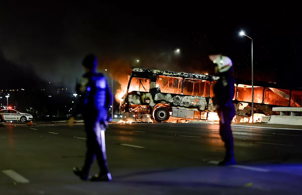 Seguidores de Bolsonaro desataron un caos en Brasilia