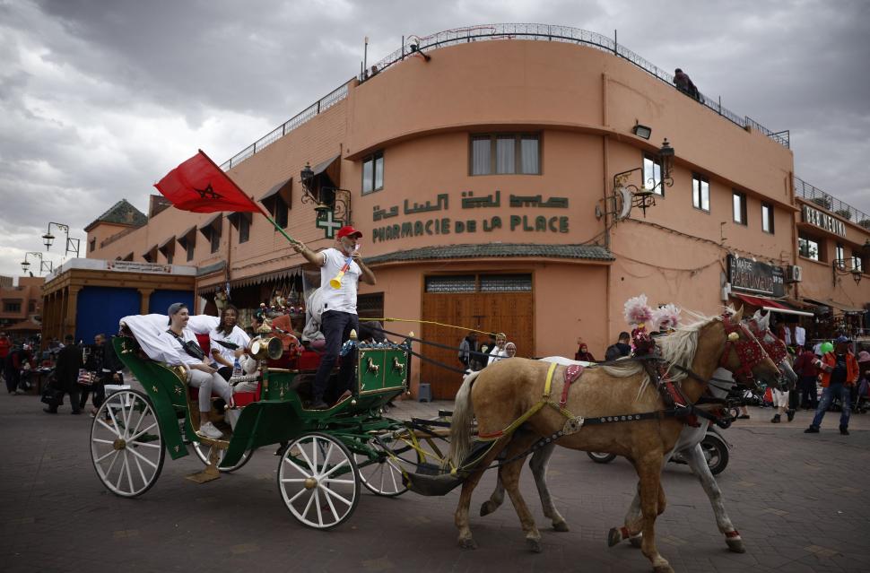 EN MARRUECOS. Se festejó por las calles a pesar de la derrota.