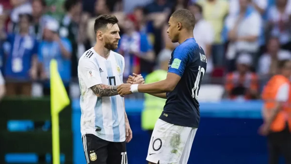 MESSI VS. MBAPPÉ. Un duelo entre dos ídolos.