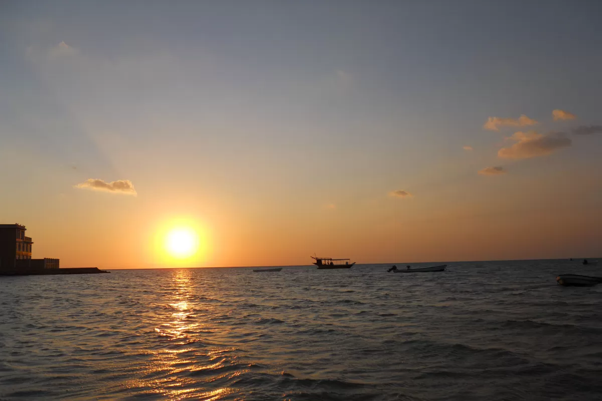 Atardecer en Al Shamal beach, Qatar