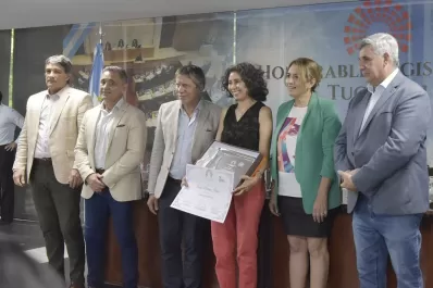 Distinguieron a deportistas tucumanos en la Legislatura