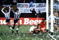 La historia de las tres coronas que luce Argentina