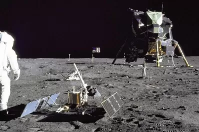 ¿Para qué ir a la luna?