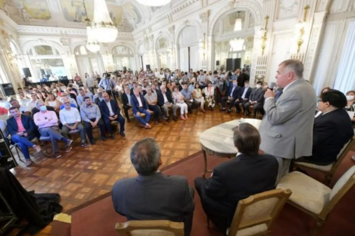 Jaldo encabezó el acto oficial en Casa de Gobierno.