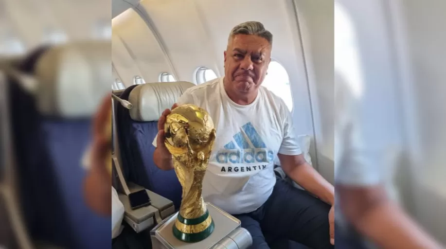 Qatar 2022: ¡La copa es de todos! El gran gesto de “Chiqui” Tapia con los pilotos del avión que trae de vuelta a la Selección