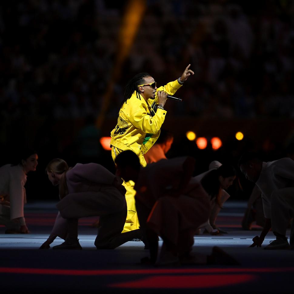 RITMO. El puertorriqueño Ozuna fue otra de las estrellas que cantó en la final. 