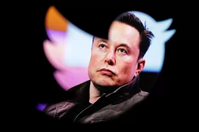En una encuesta, usuarios de Twitter votan que Musk dimita