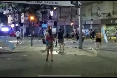 Video: la fiesta argentina en el Obelisco terminó con incidentes