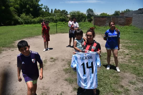 El orgullo de quienes vieron crecer a Exequiel Palacios, el primer tucumano campeón del mundo