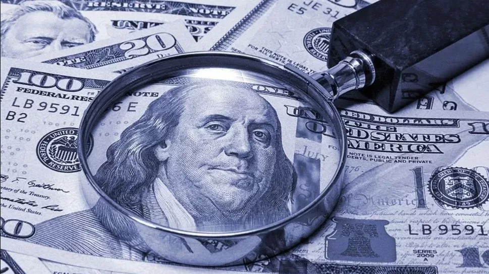 El dólar blue vuelve a subir y alcanza un récord histórico