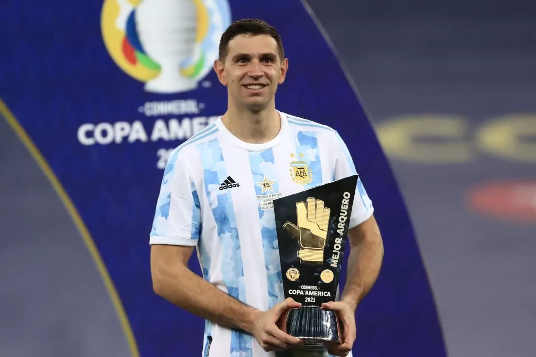 Dibu Martínez, el arquero estrella de la Selección argentina 