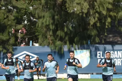 Se buscan goles en el “Decano”