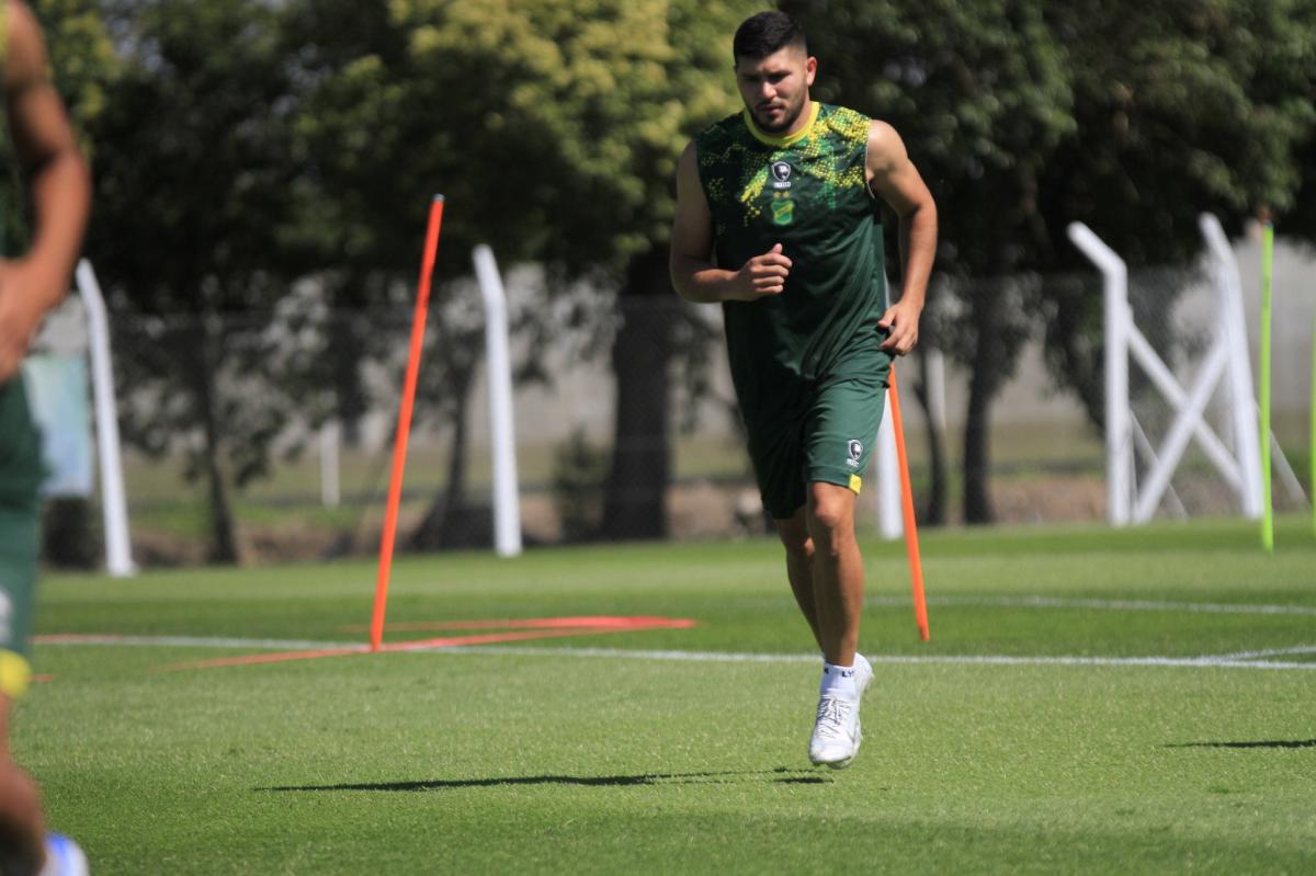 Barbona, viejo conocido de Atlético Tucumán, se sumó a los entrenamientos de Defensa y Justicia