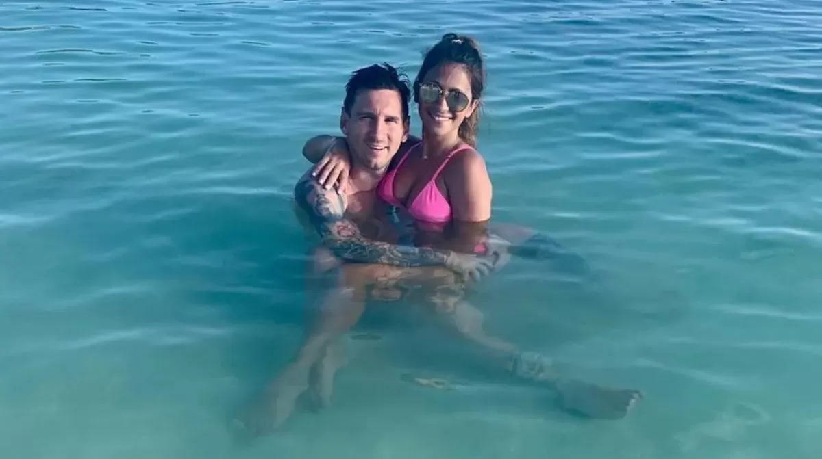 La foto premonitoria de Lionel Messi y Antonela Roccuzzo en la playa