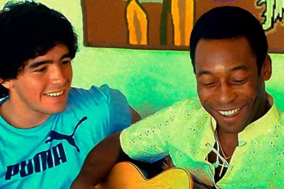 El sentido mensaje de Pelé el día que murió Maradona