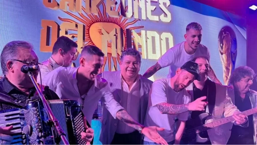 “Campeones del Mundo”: así fue la mega fiesta que organizó Messi en Rosario