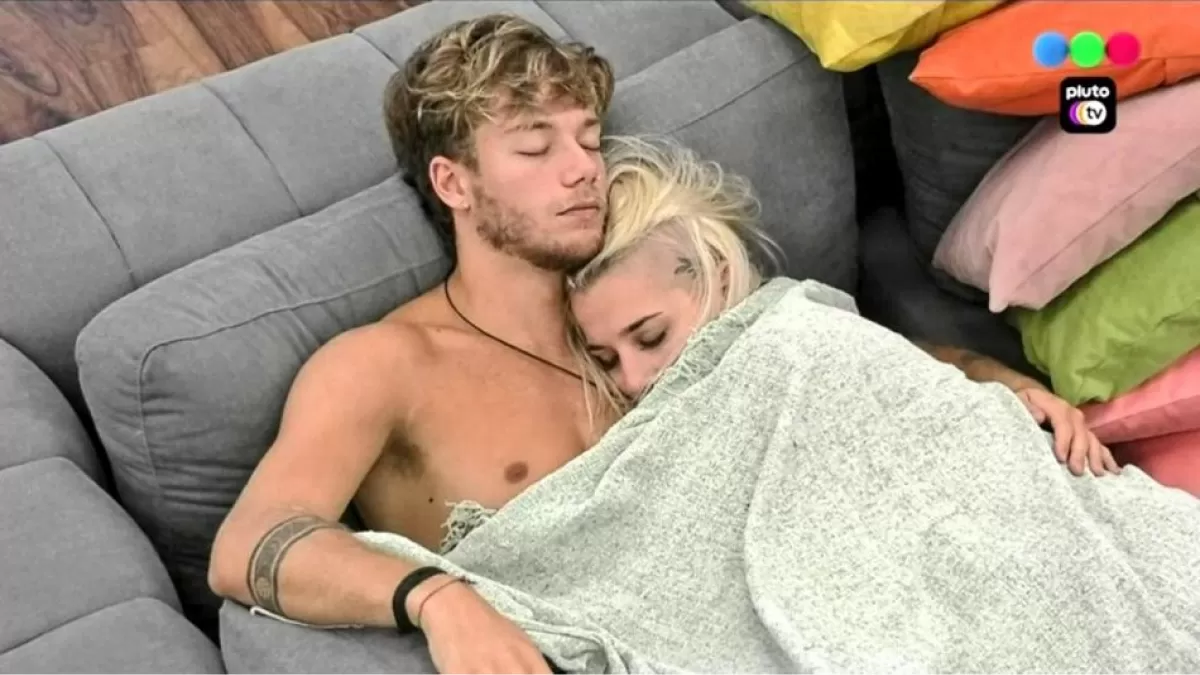 Gran Hermano: La Tora y Nacho protagonizaron un momento de pasión dentro de la casa