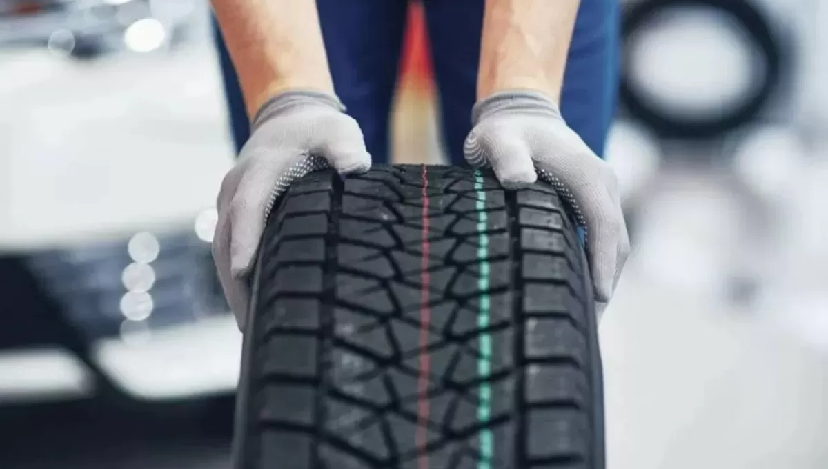 EN BERMEJO. Dependiendo del rodado, los precios de cubiertas rodado 13 o 14 pueden ir desde los $ 13.000 a $ 40.000, dependiendo las marcas.