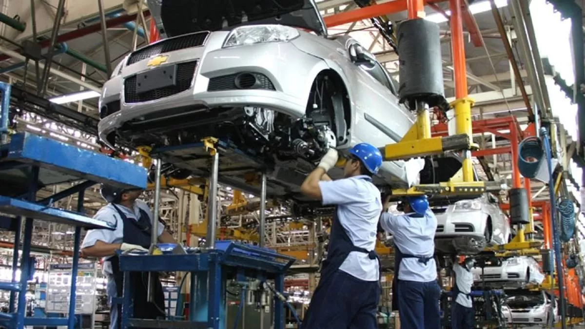 En 2023 no pagarán retenciones las exportaciones de autos incrementales