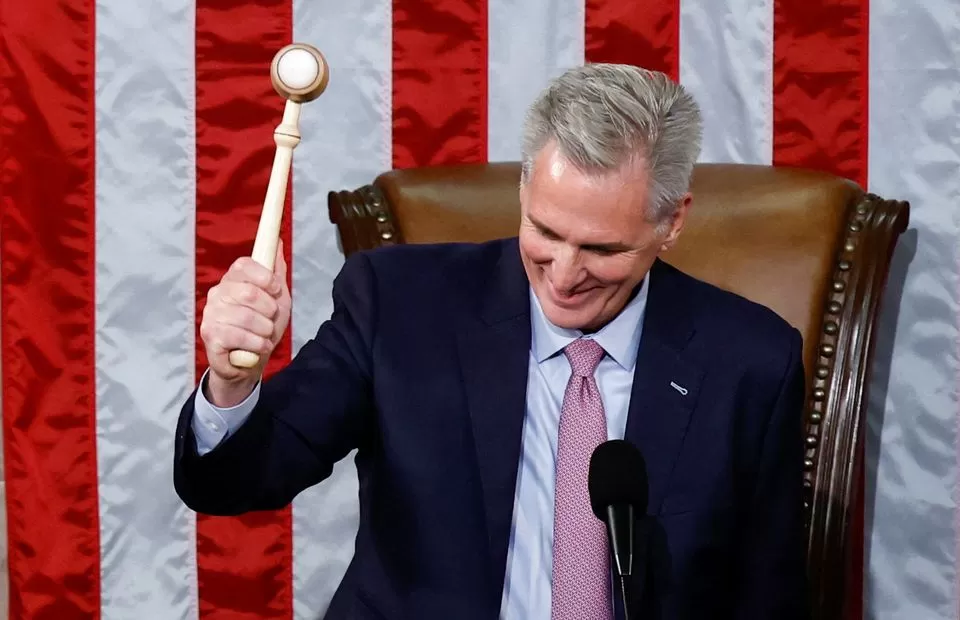 ESTADOS UNIDOS. McCarthy logró finalmente superar la grieta del Partido Republicano y ser investido.