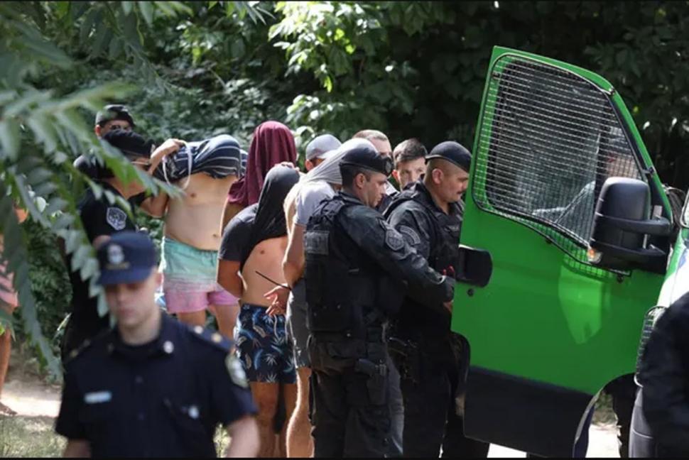 LOS RUGBIERS. El momento de la detención de los acusados.