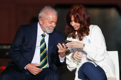 Cristina Kirchner aseguró que no es casual lo ocurrido en Brasil y en el Capitolio
