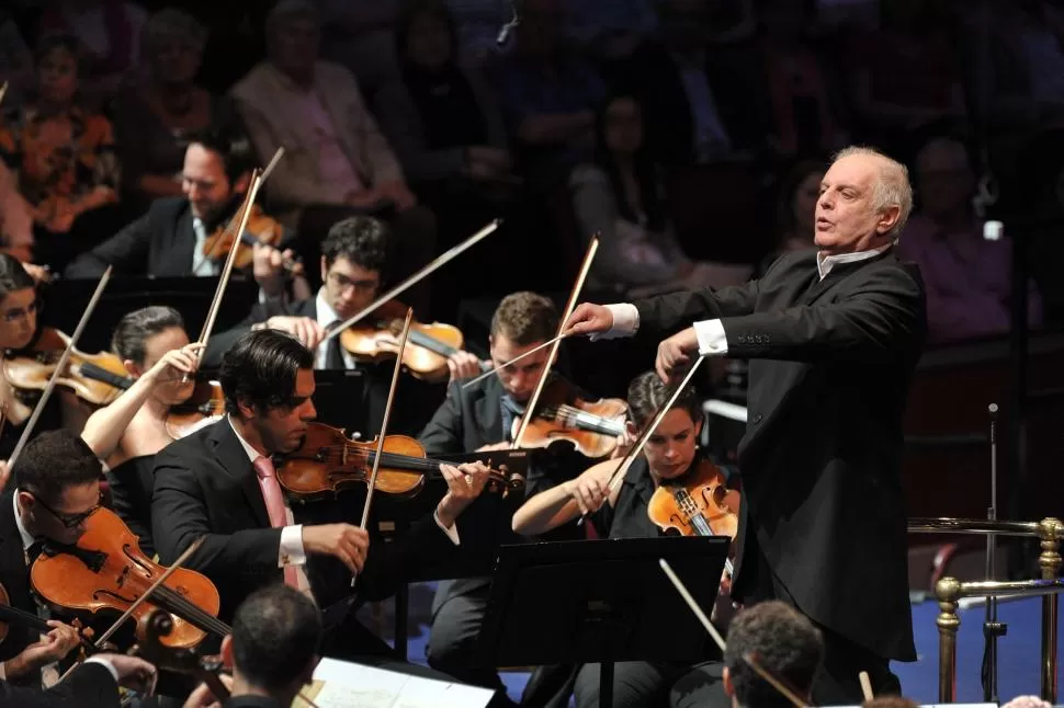 DOS CONCIERTOS DE FIN DE AÑO. Barenboim dirigió recientemente. reuters 