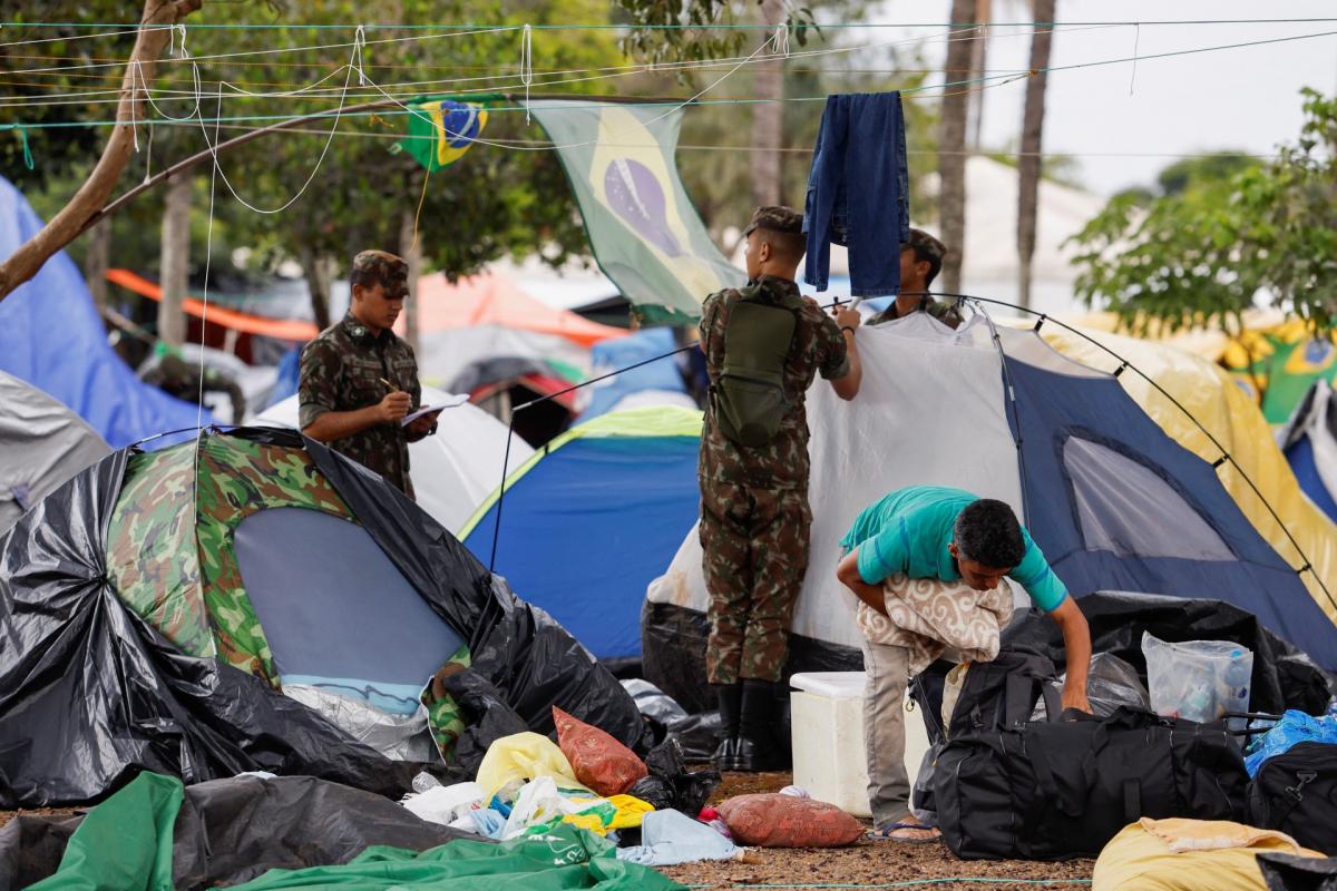 Brasil intenta encontrar culpables del ataque golpista