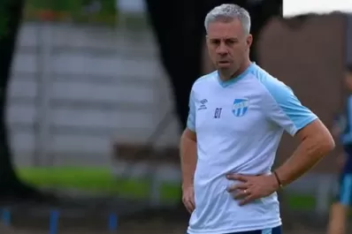 Cómo ver el partido de hoy de Atlético Tucumán y por qué hay dudas con el horario