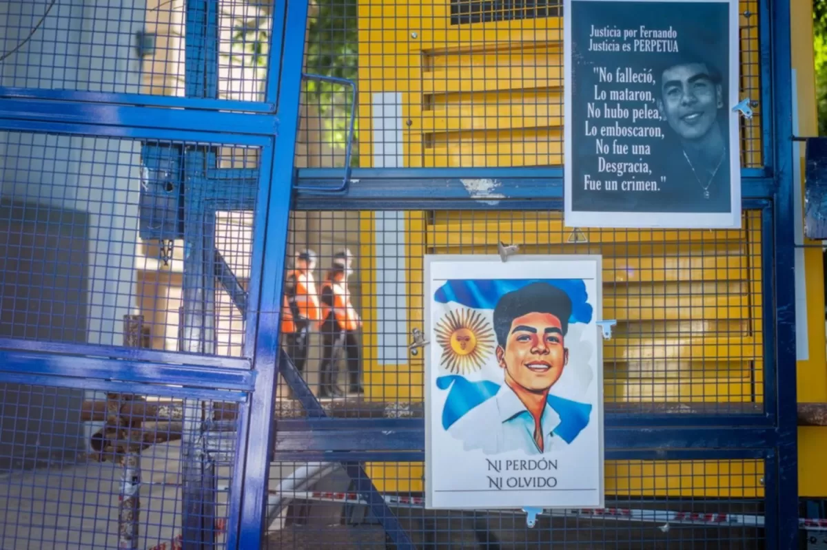 Frente de los Tribunales de Dolores