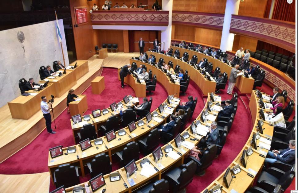 DEBATE. La Legislatura se reunirá para tratar el DNU referido a las obras. 