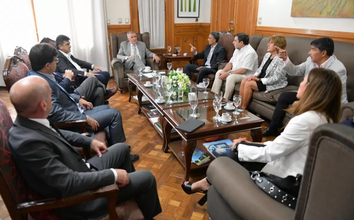 Reunión de gabinete en la Casa de Gobierno.