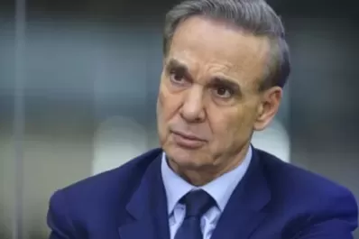 Miguel Ángel Pichetto cuestionó que camioneros y movimientos sociales controlen precios