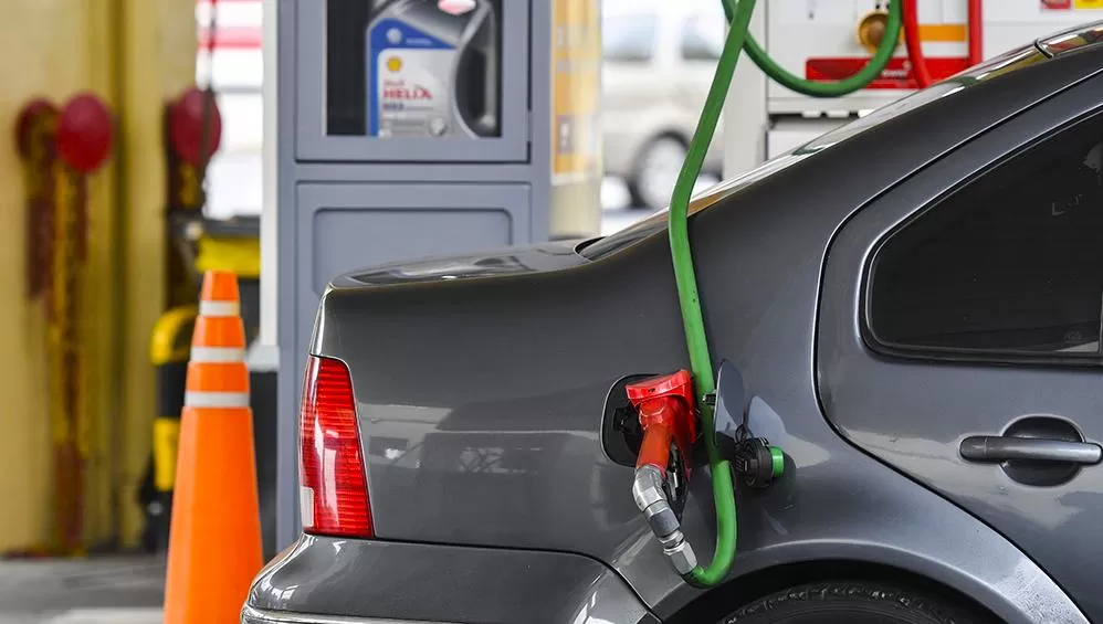 Suspenderán el pago con tarjetas de crédito en estaciones de servicio