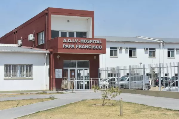 Salta - video: dio a luz en plena calle luego de que se negaran a atenderla en el hospital