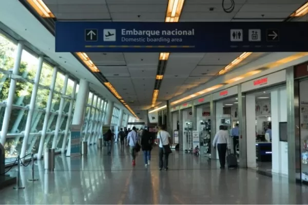 Aerolíneas Argentinas demoró varios vuelos por una asamblea de pilotos: qué pasa con Tucumán