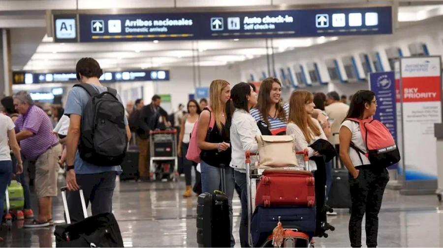 En Aeroparque se realizan más de 300 vuelos por día.