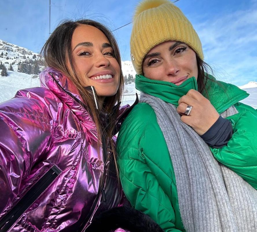 Antonela Roccuzzo junto a Daniella Semaan