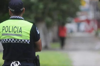 Tiene 16 años y andaba por una plaza de Tucumán con un revólver