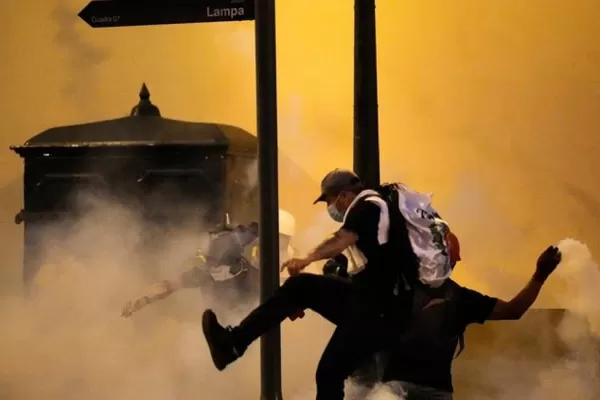 Crisis en Perú: La ONU pidió que se investiguen las muertes registradas durante las protestas