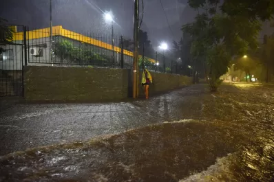 Galería de fotos: Instantáneas del temporal en Tucumán, capturadas por La Gaceta