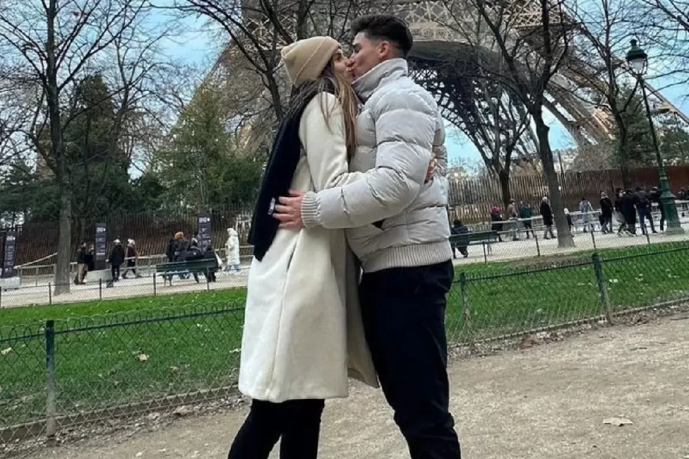 Julián Álvarez le realizó una tierna dedicatoria a su novia, en París