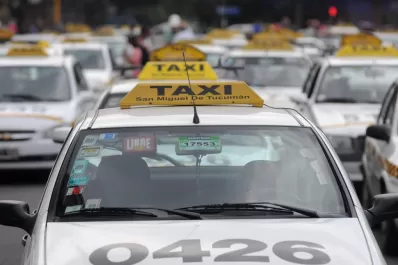 Una situación muy difícil: Taxistas piden una suba del 80% en las tarifas