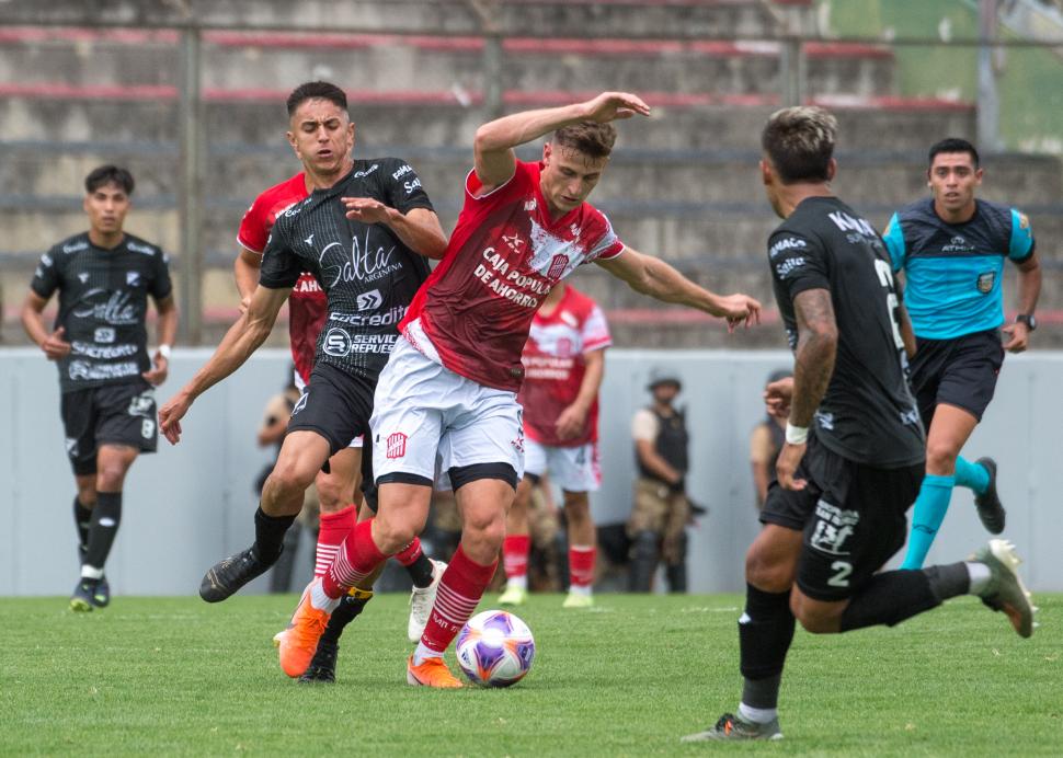 GOLEADOR. Bonacci viene de anotar ocho goles en Deportivo Armenio. foto de pablo oriz (especial para la gaceta)