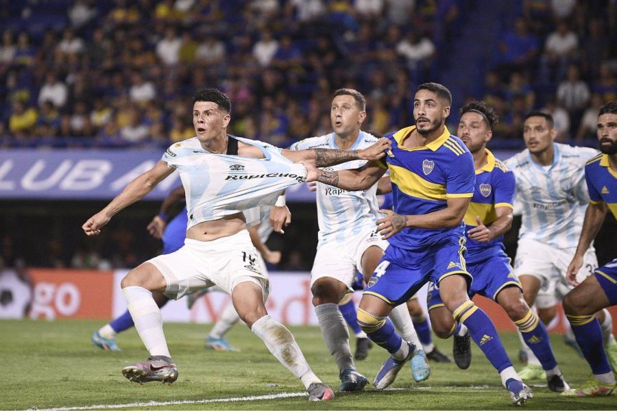 “Fue penal”: la increíble foto de la infracción, el enojo y el descargo de los hinchas de Atlético Tucumán tras la derrota ante Boca