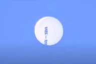El impactante video del momento exacto en el que Estados Unidos derriba un globo espía chino