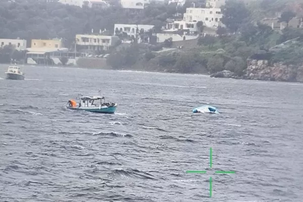 Grecia: cuatro personas muertas y al menos 39 rescatadas tras el hundimiento de un barco de migrantes